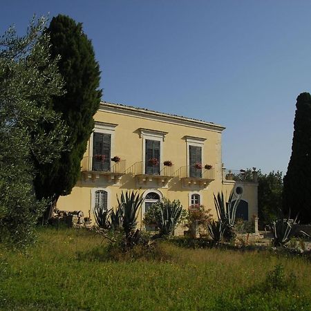 Agriturismo Baglio Calanchi Модика Екстериор снимка