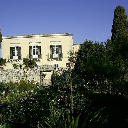 Agriturismo Baglio Calanchi Модика Екстериор снимка
