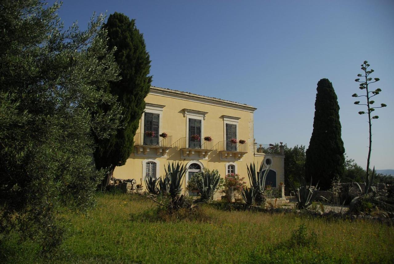 Agriturismo Baglio Calanchi Модика Екстериор снимка