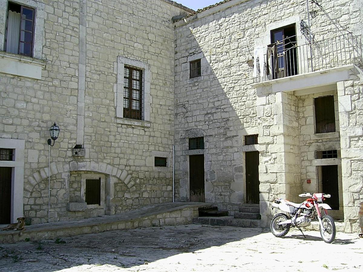 Agriturismo Baglio Calanchi Модика Екстериор снимка