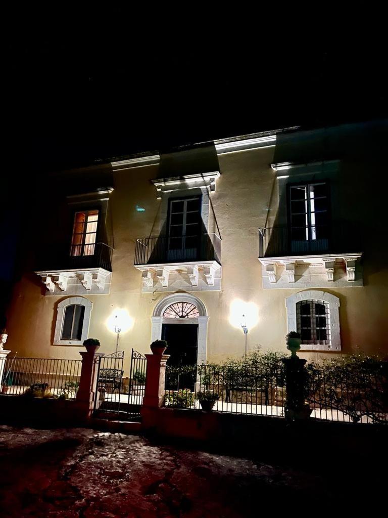 Agriturismo Baglio Calanchi Модика Екстериор снимка